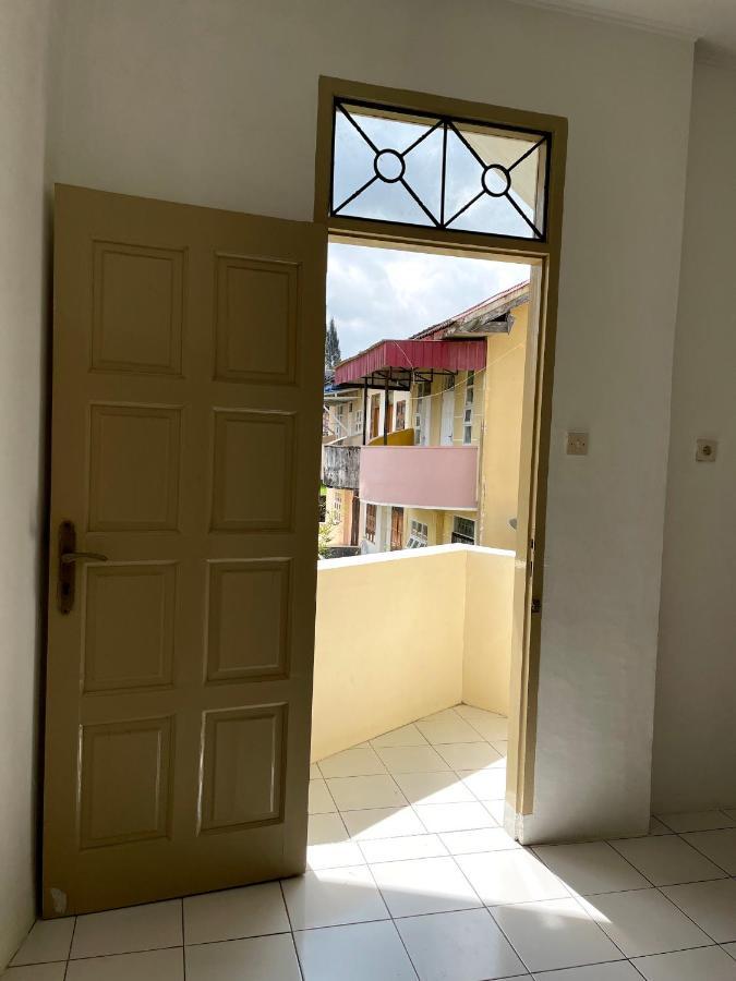 Villa Bukit Indah Berastagi Exteriér fotografie